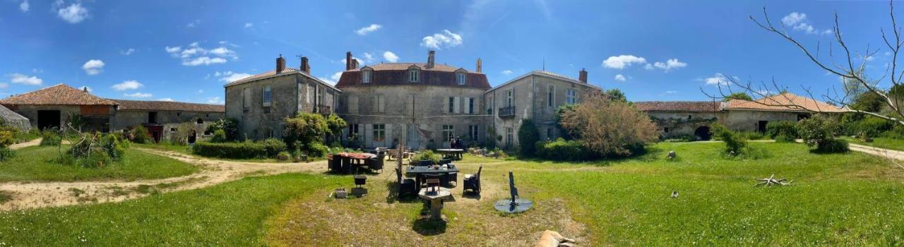 Eco Logis De Chantegrolle Champagne-Mouton Экстерьер фото