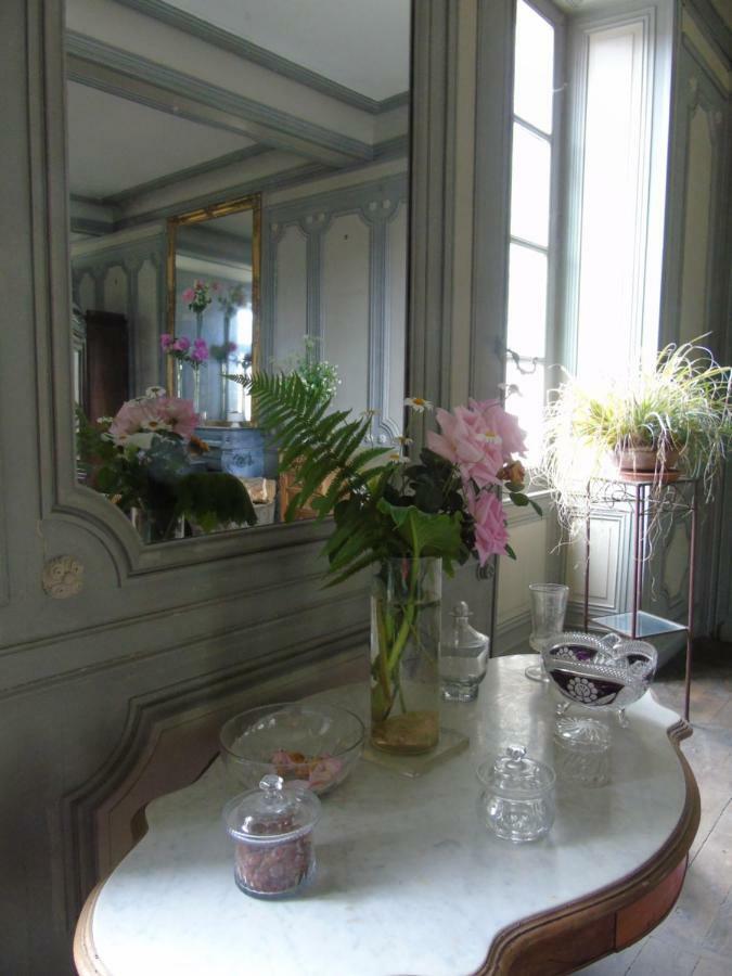 Eco Logis De Chantegrolle Champagne-Mouton Экстерьер фото